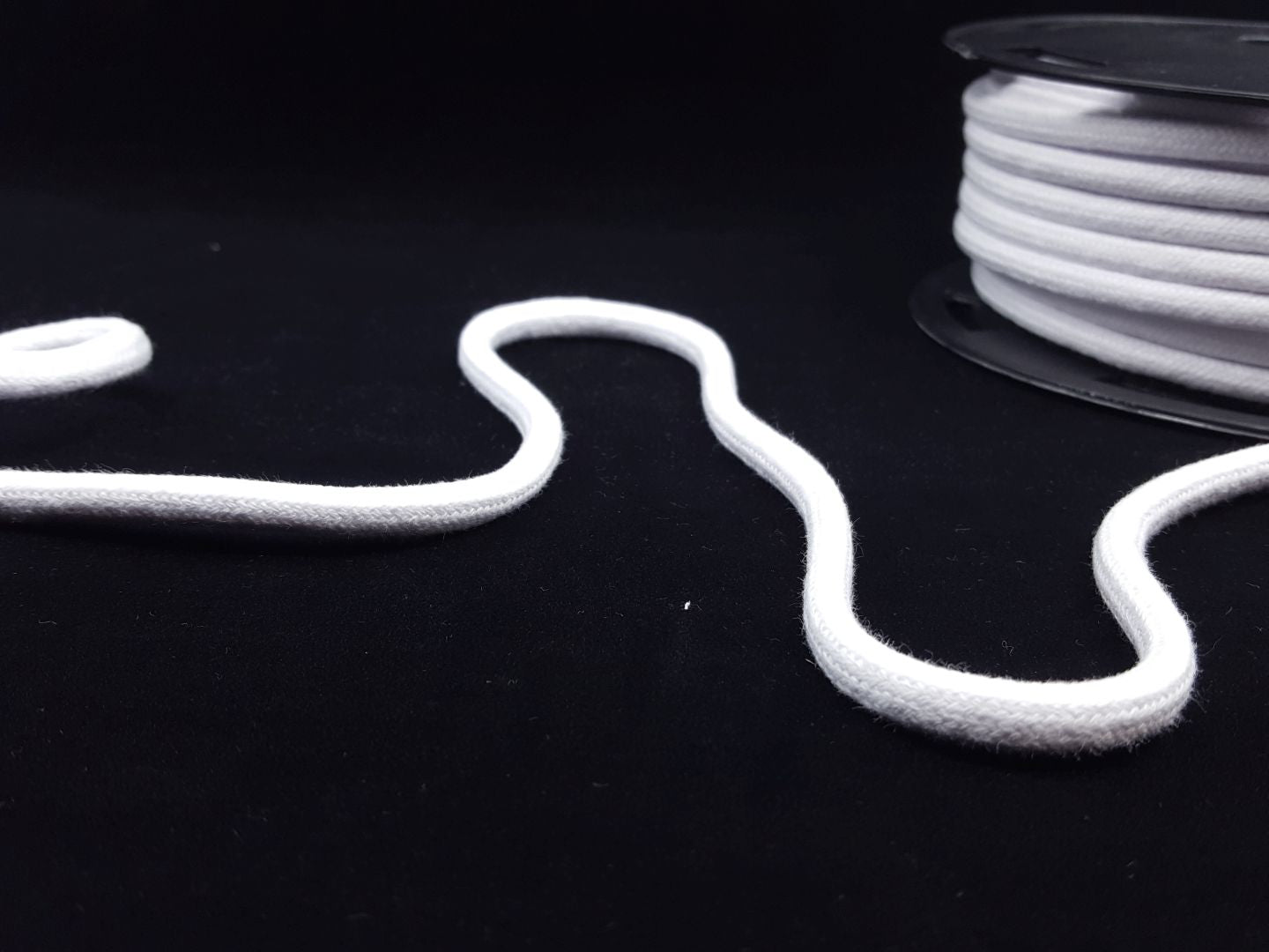 8mm Baumwollkordel rund-geflochten, weiss