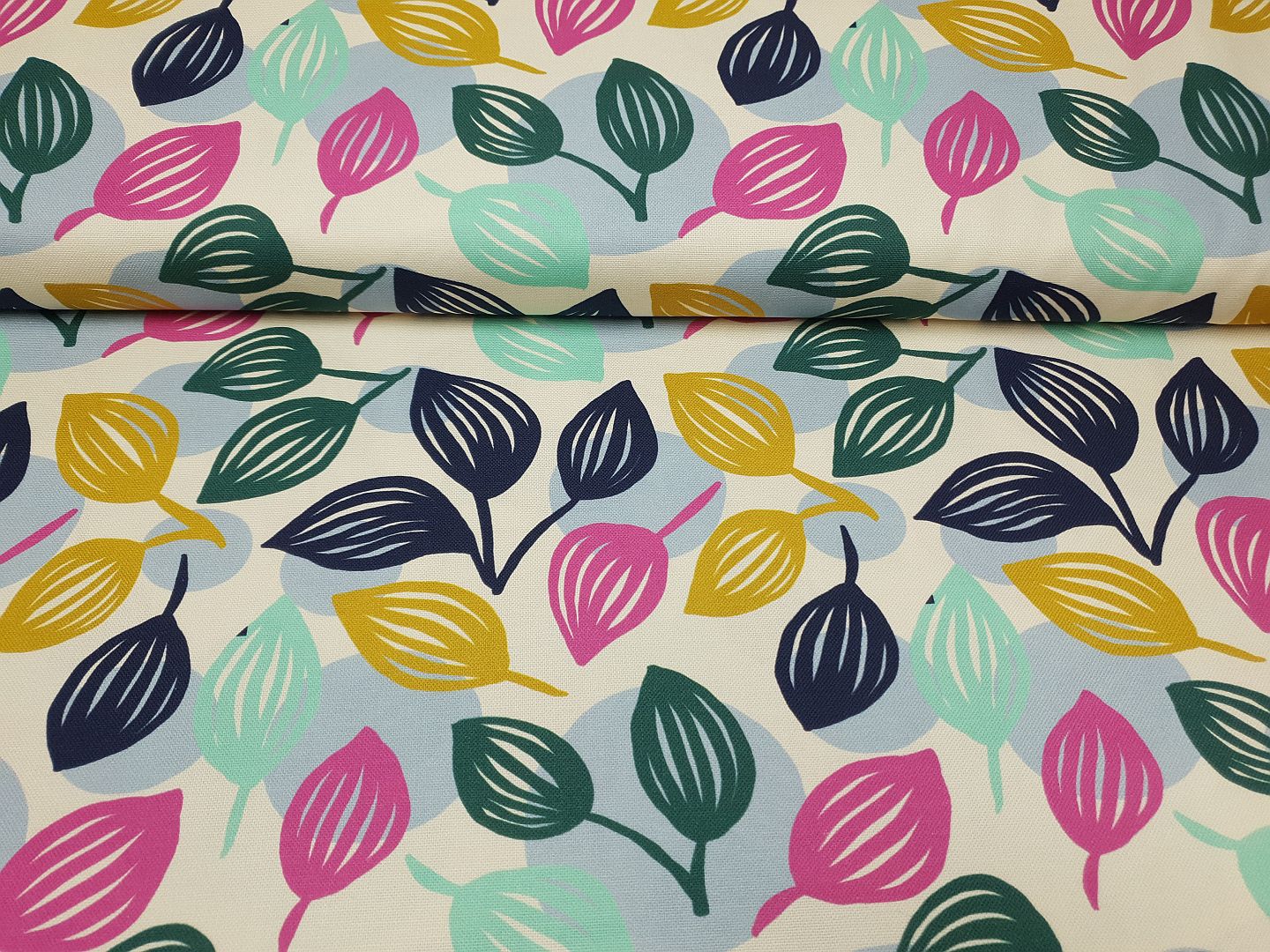 Dots & Leaves by Emjo Design ecru/hellblau/pink/mint