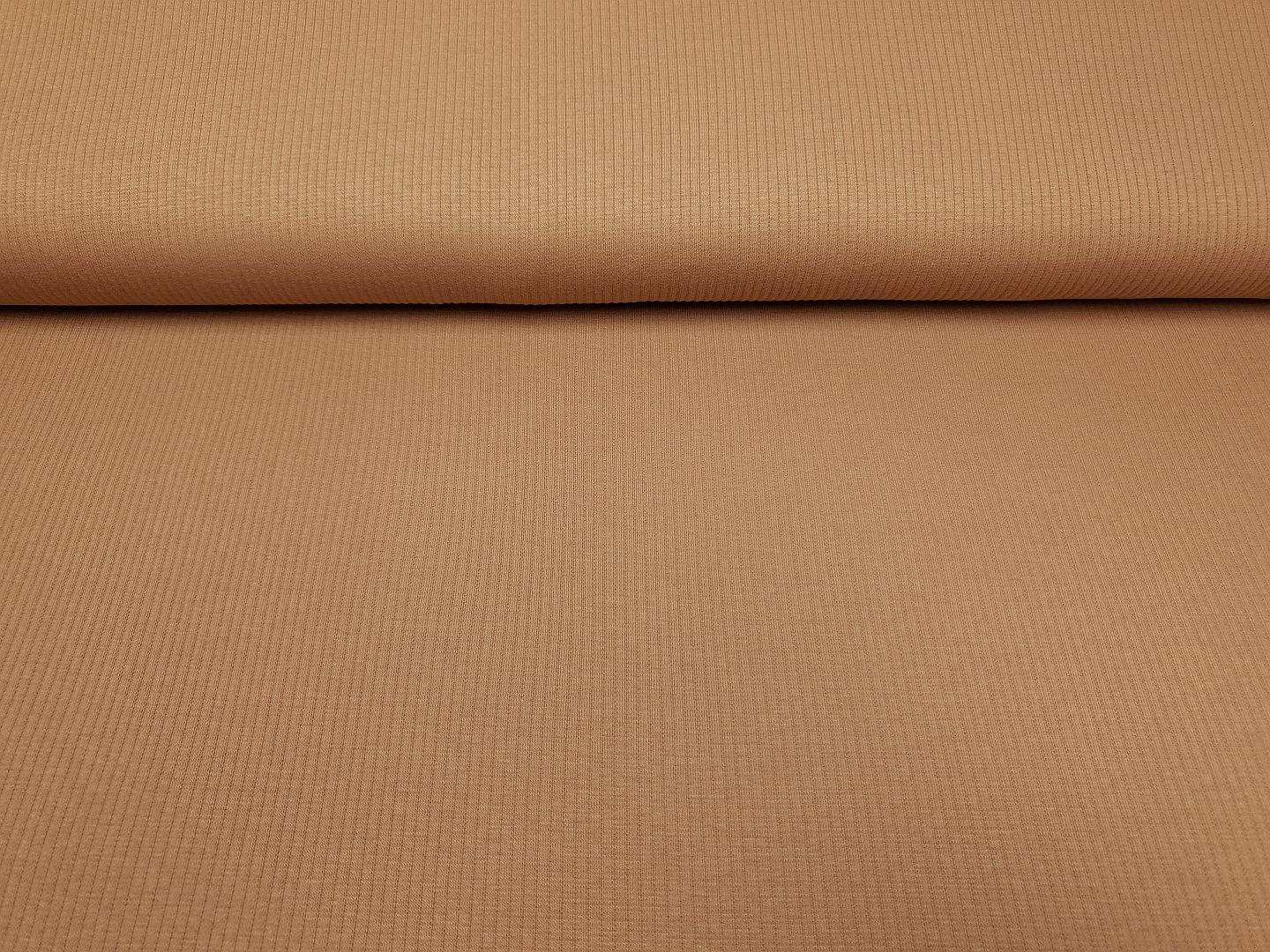 Emmy apricot