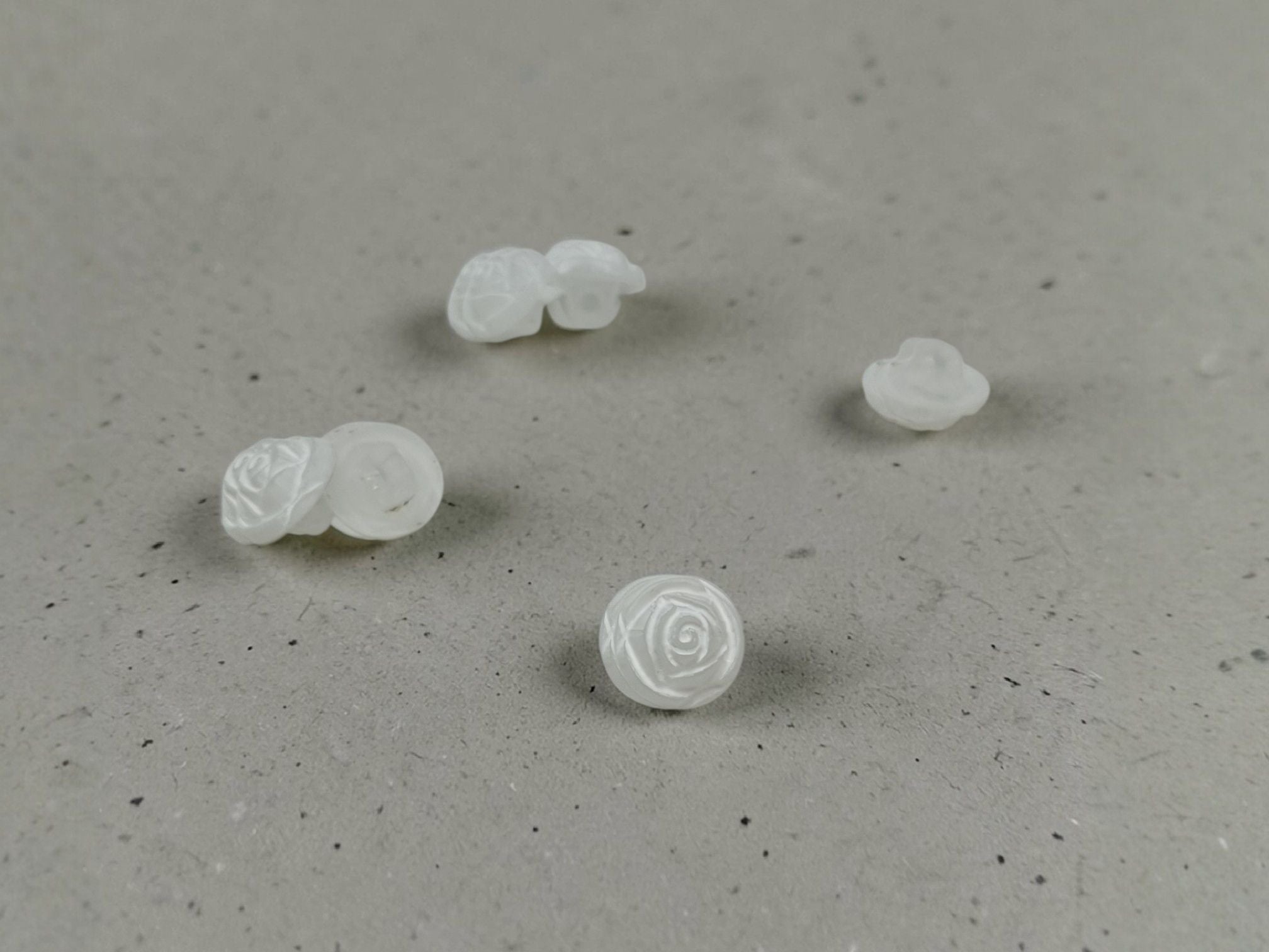 Kunststoffknöpfe Roses 11mm