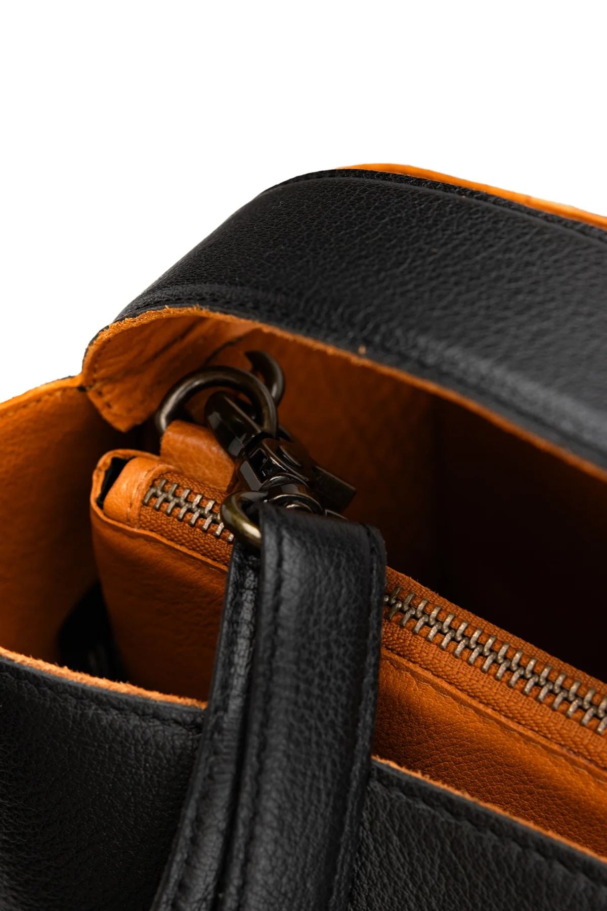 Muud Jade Shoulder Bag schwarz