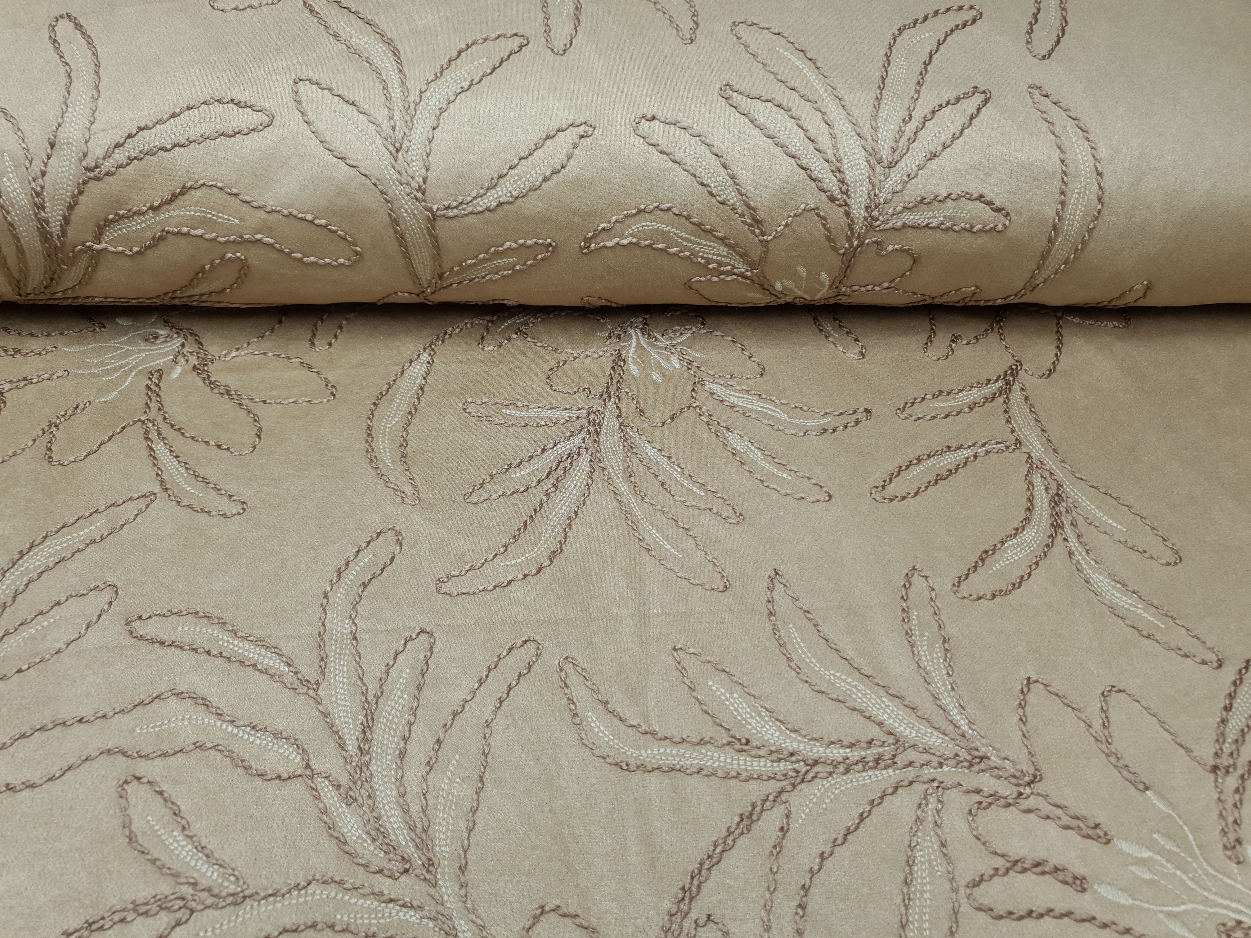 Suede Flowers beige