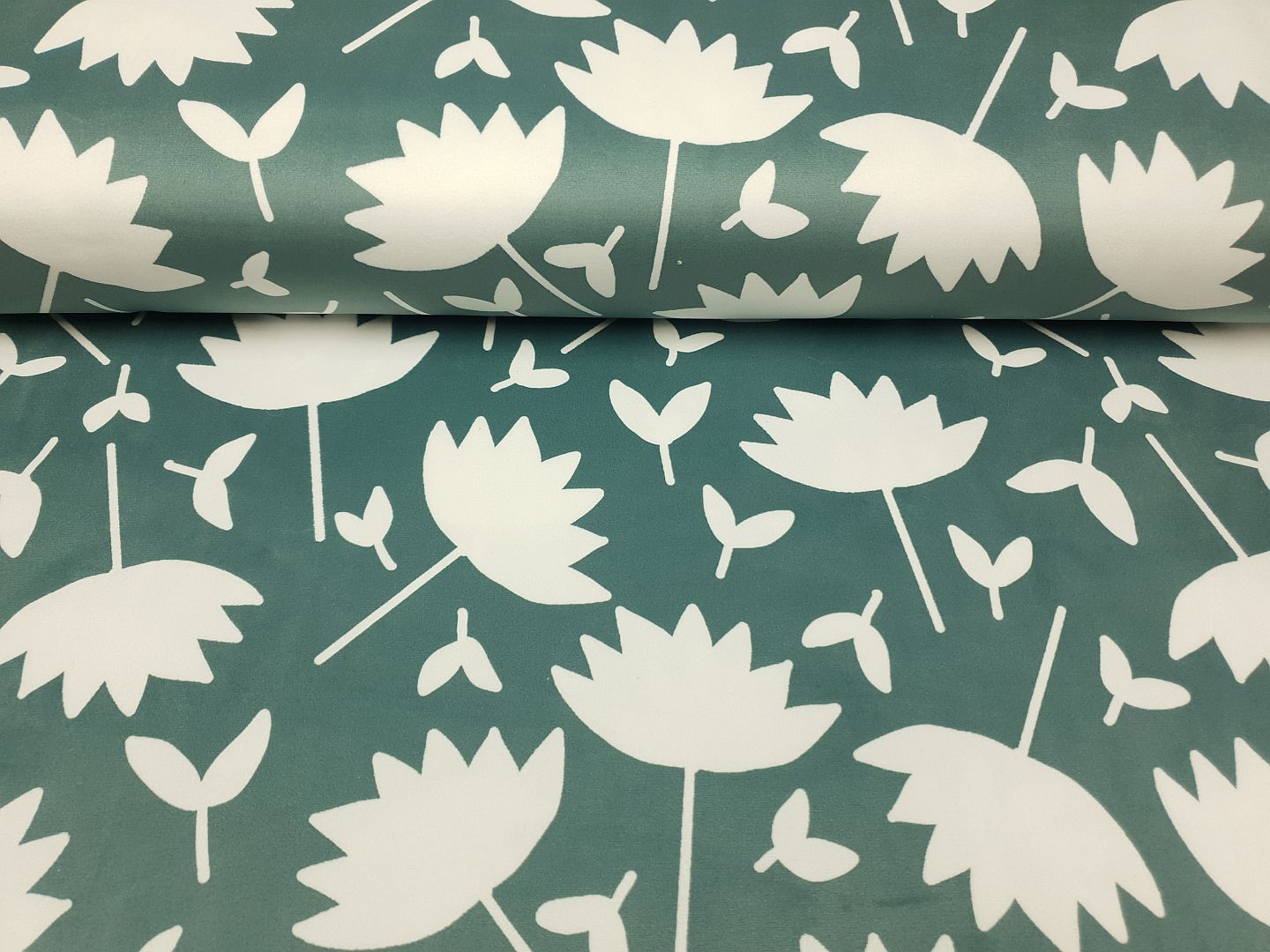 Velvet Flowers by Emjo Design dustymint/weiss