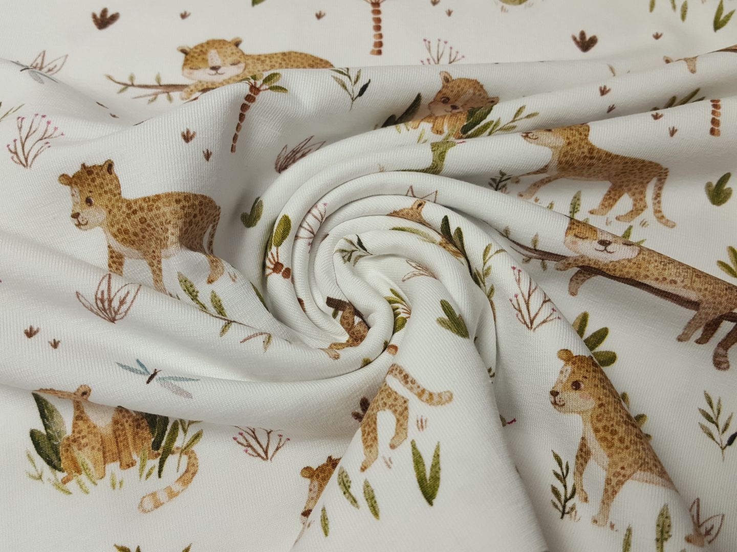 Animals by Christiane Zielinski offwhite/army/beige