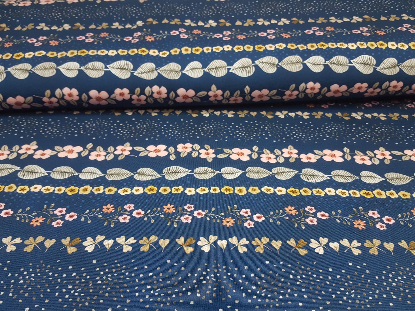 Beaver Stripe dunkelblau/bunt