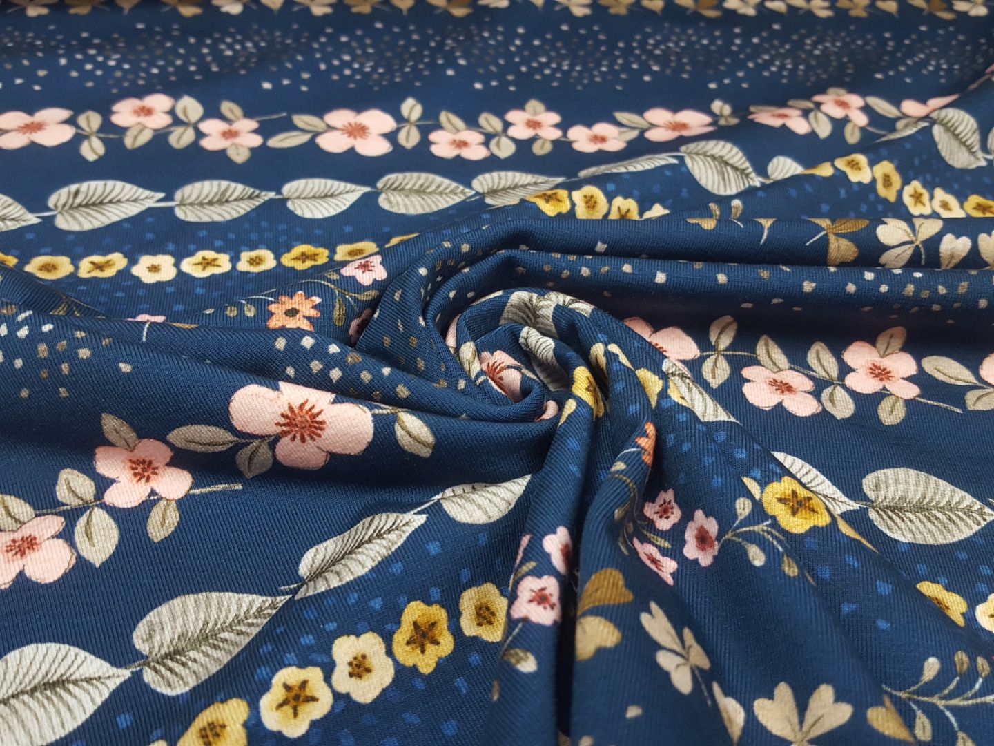 Beaver Stripe dunkelblau/bunt