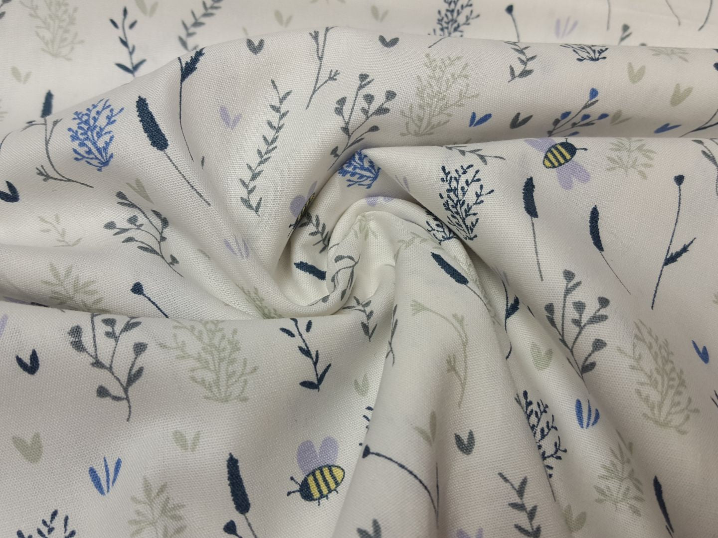 Bees&Fireflies offwhite/mint/lila