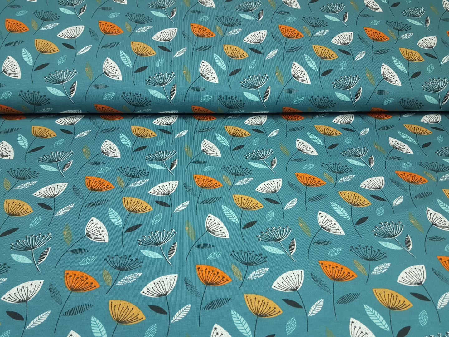 Bio-Baumwolljersey Retro Flowers türkisblau/offwhite/orange