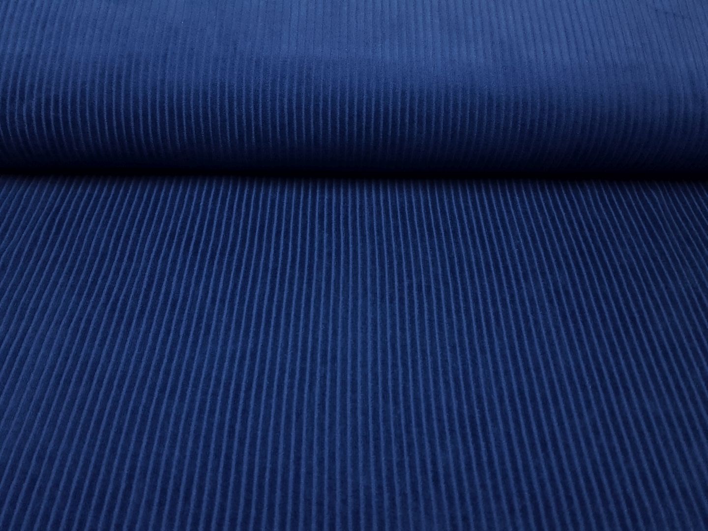 Einzelstück Bio-Cordnicky marineblau