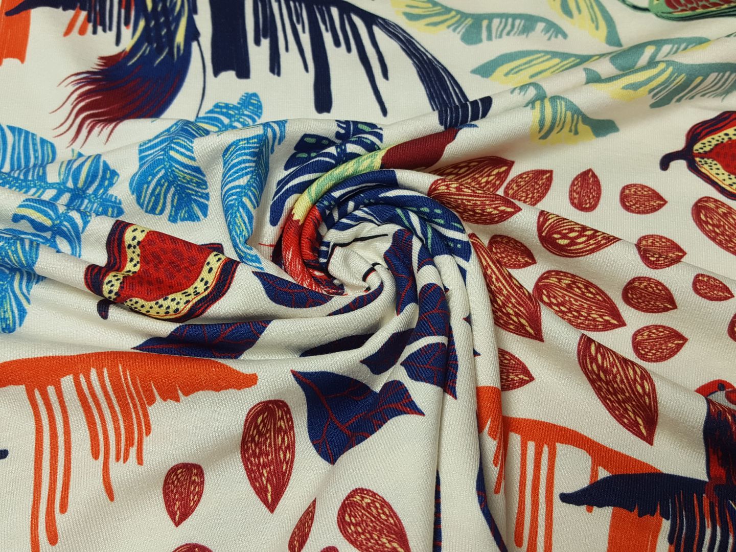 Birds of Paradise by Bienvenido Colorio ecru/bunt