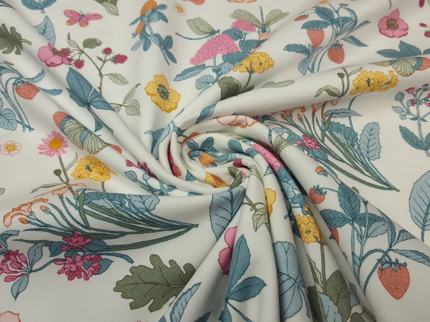 Botanic Flowers offwhite/bunt