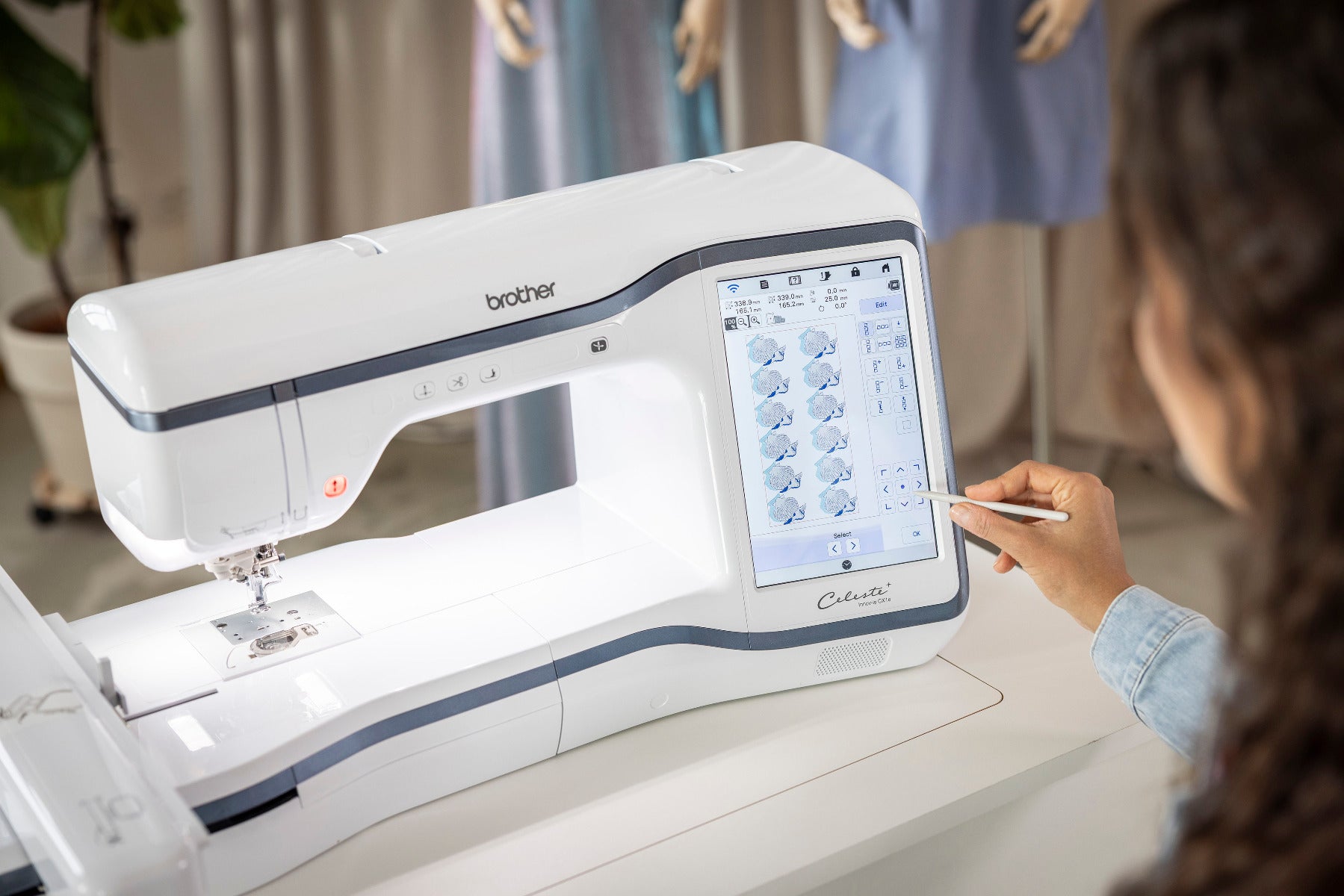 Brother Celeste Innov-is CX1e Stickmaschine