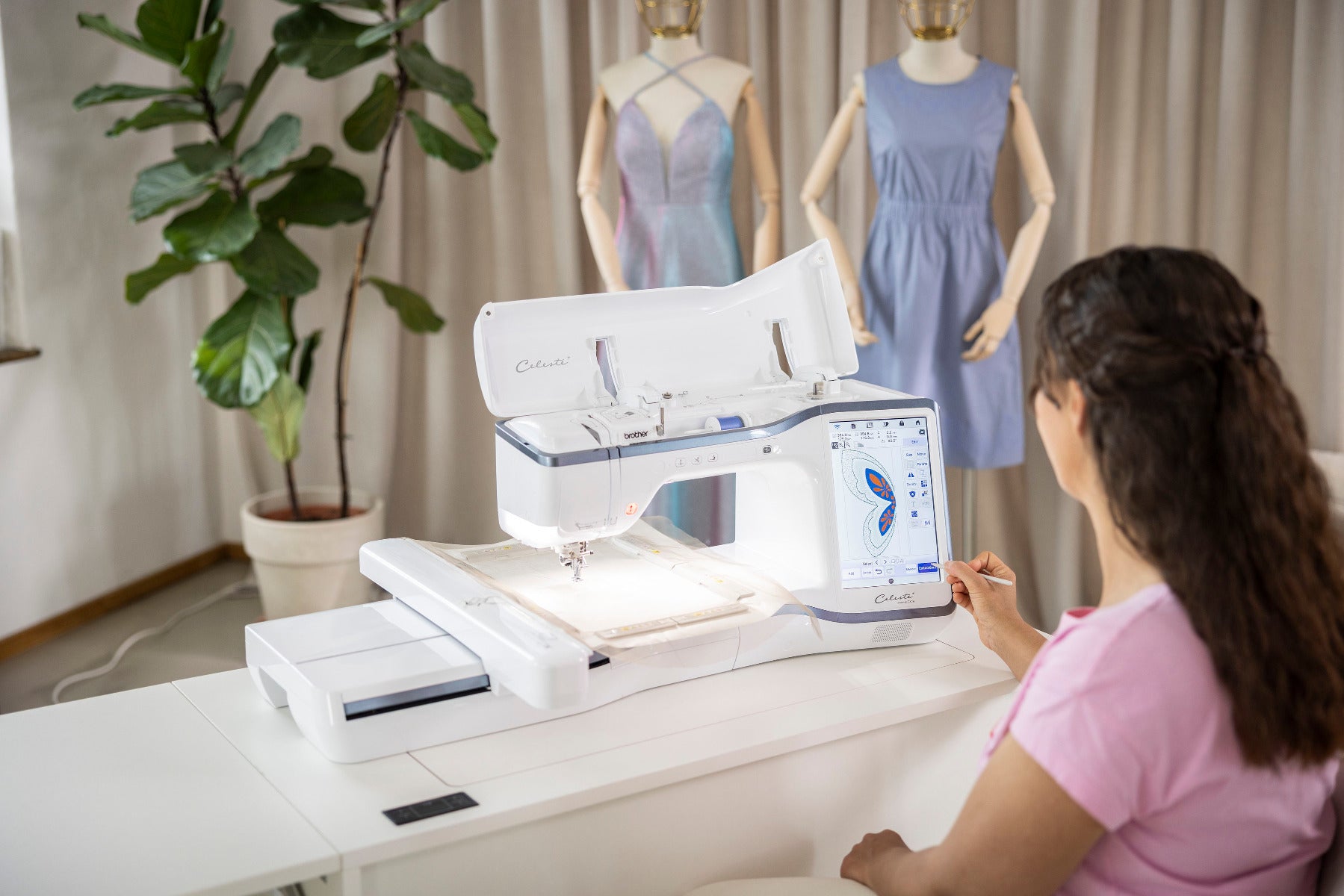 Brother Celeste Innov-is CX1e Stickmaschine