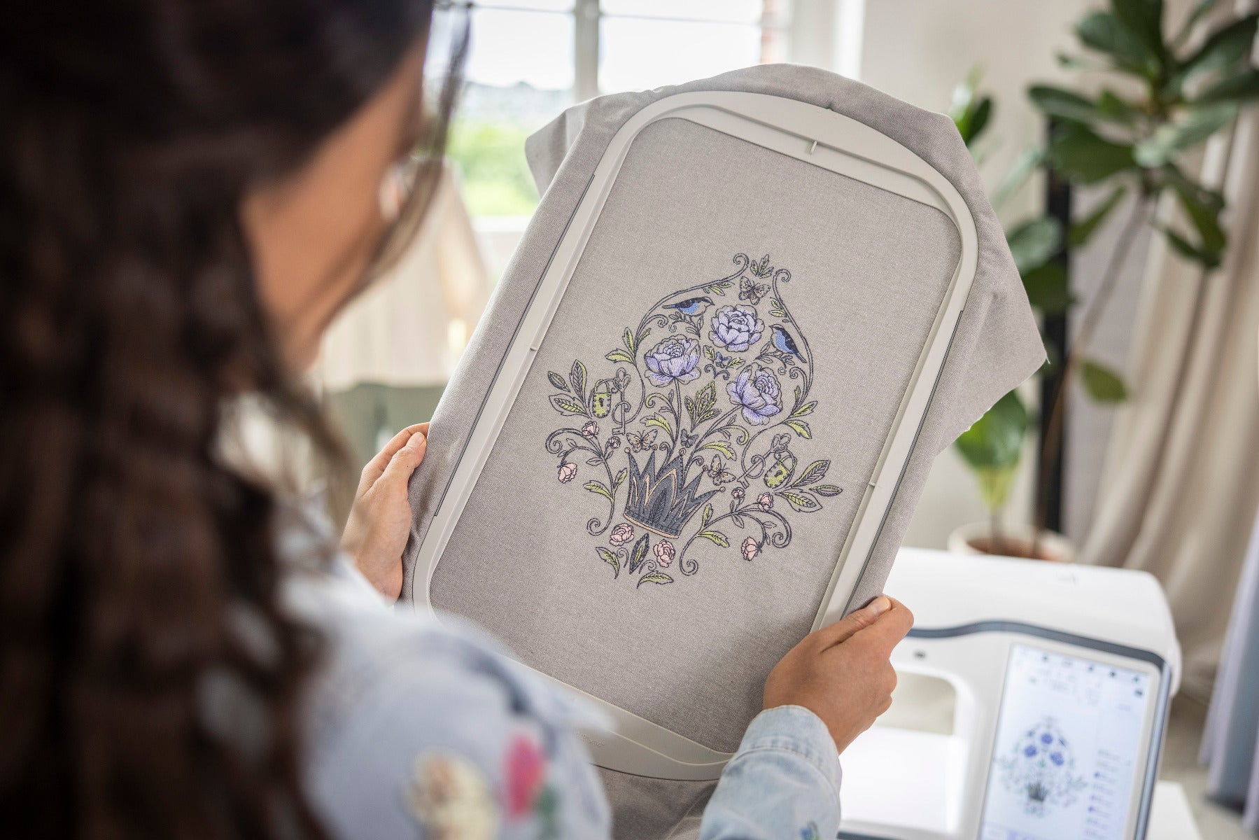 Brother Celeste Innov-is CX1e Stickmaschine