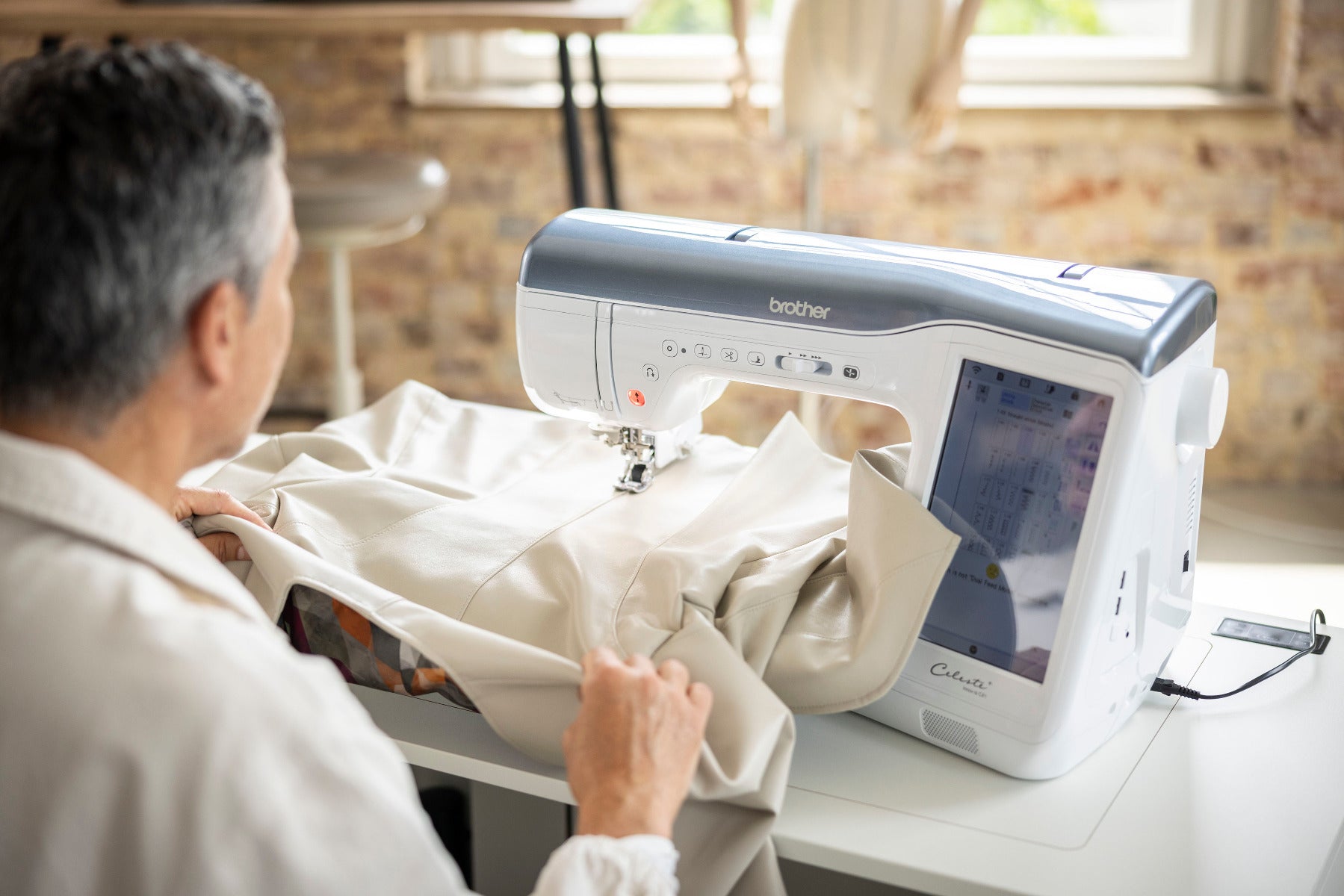 Brother Celeste Innov-is CX1 Näh- und Quiltmaschine, Eintauschaktion
