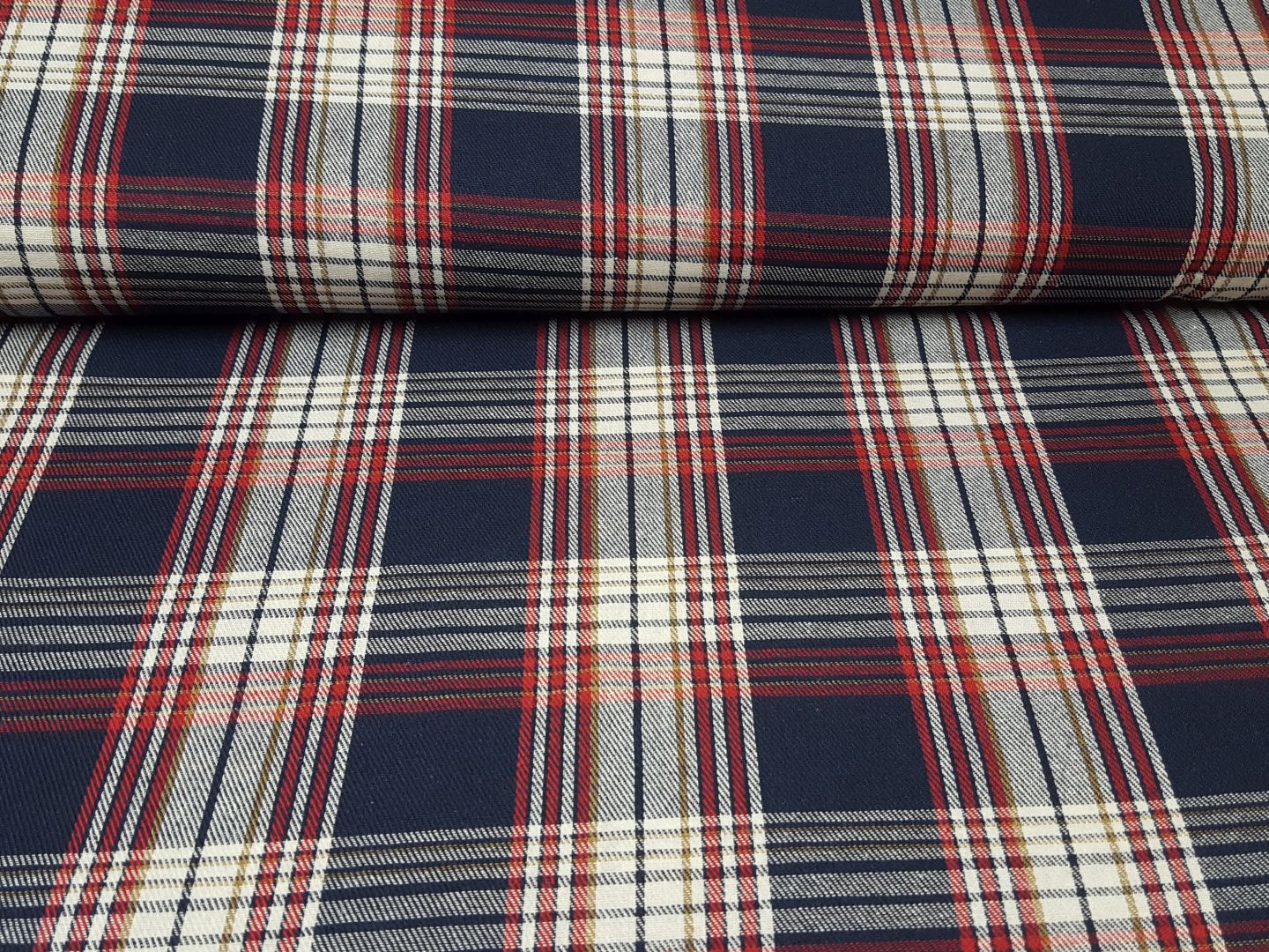 Checko dunkelblau/rot/offwhite