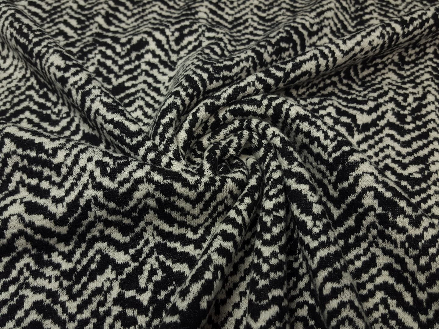 Cordi offwhite/schwarz