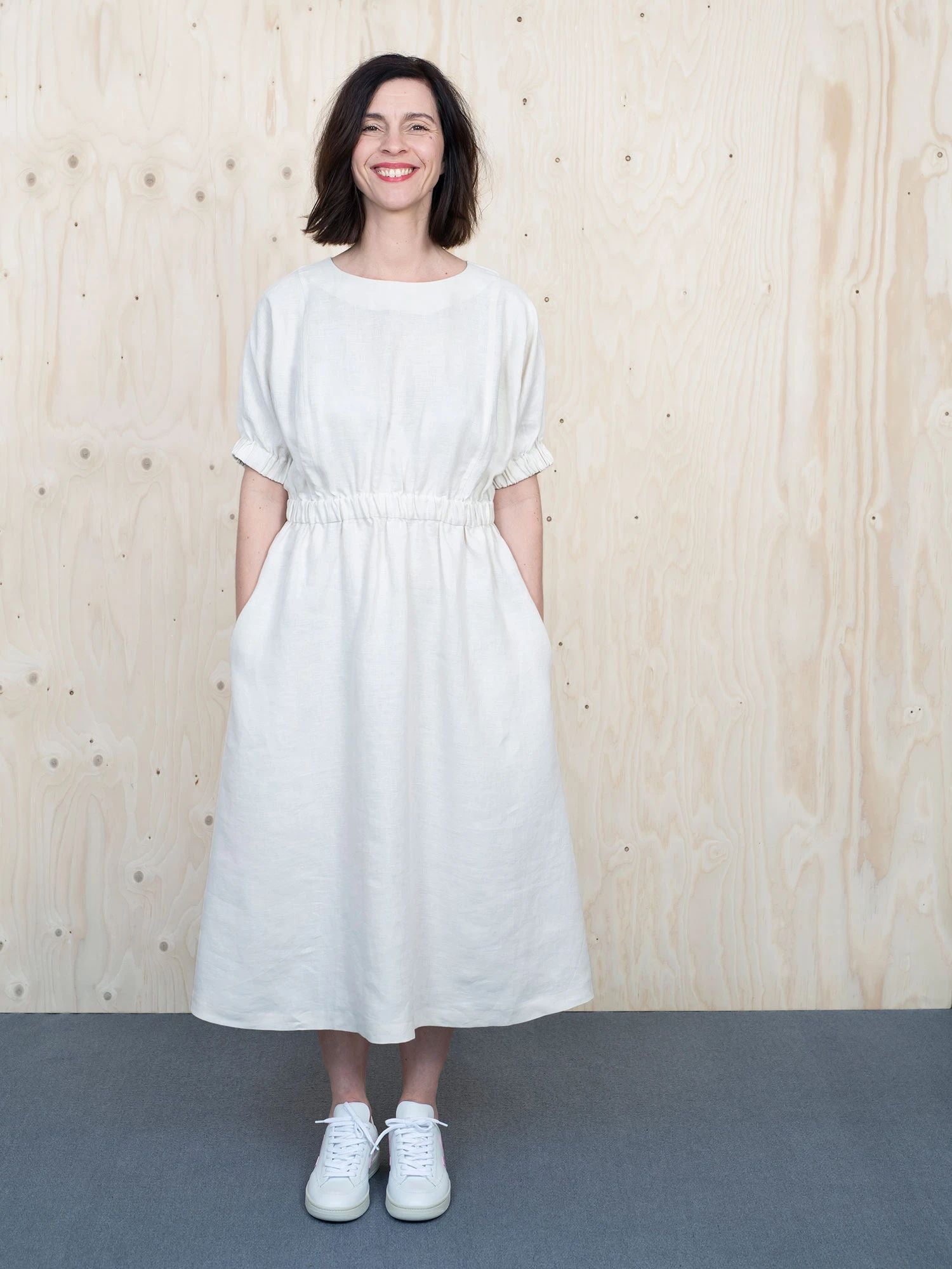 Cuff Dress Papierschnittmuster von The Assembly Line