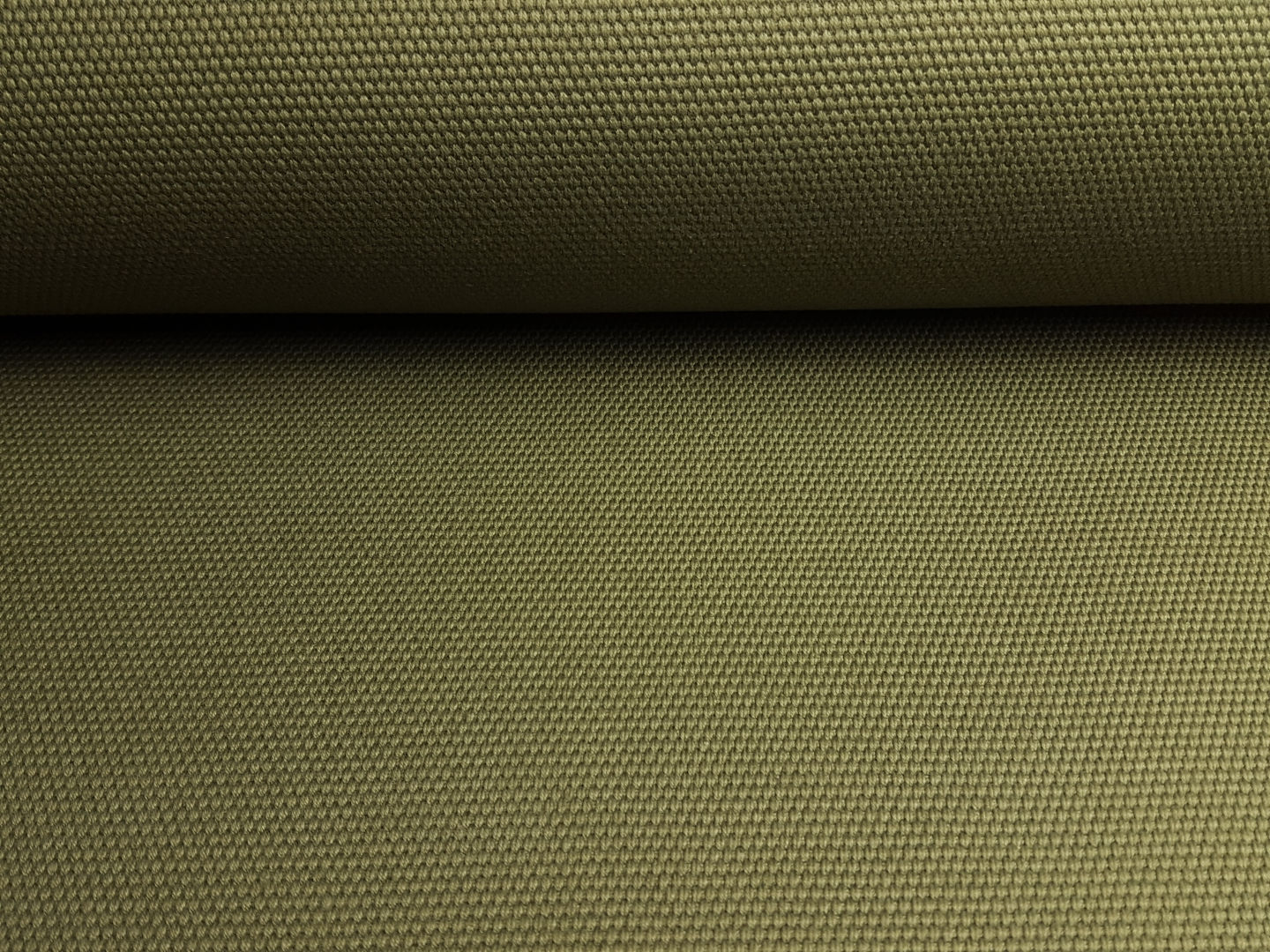 fester Taschenstoff/Canvas 790gr. olive