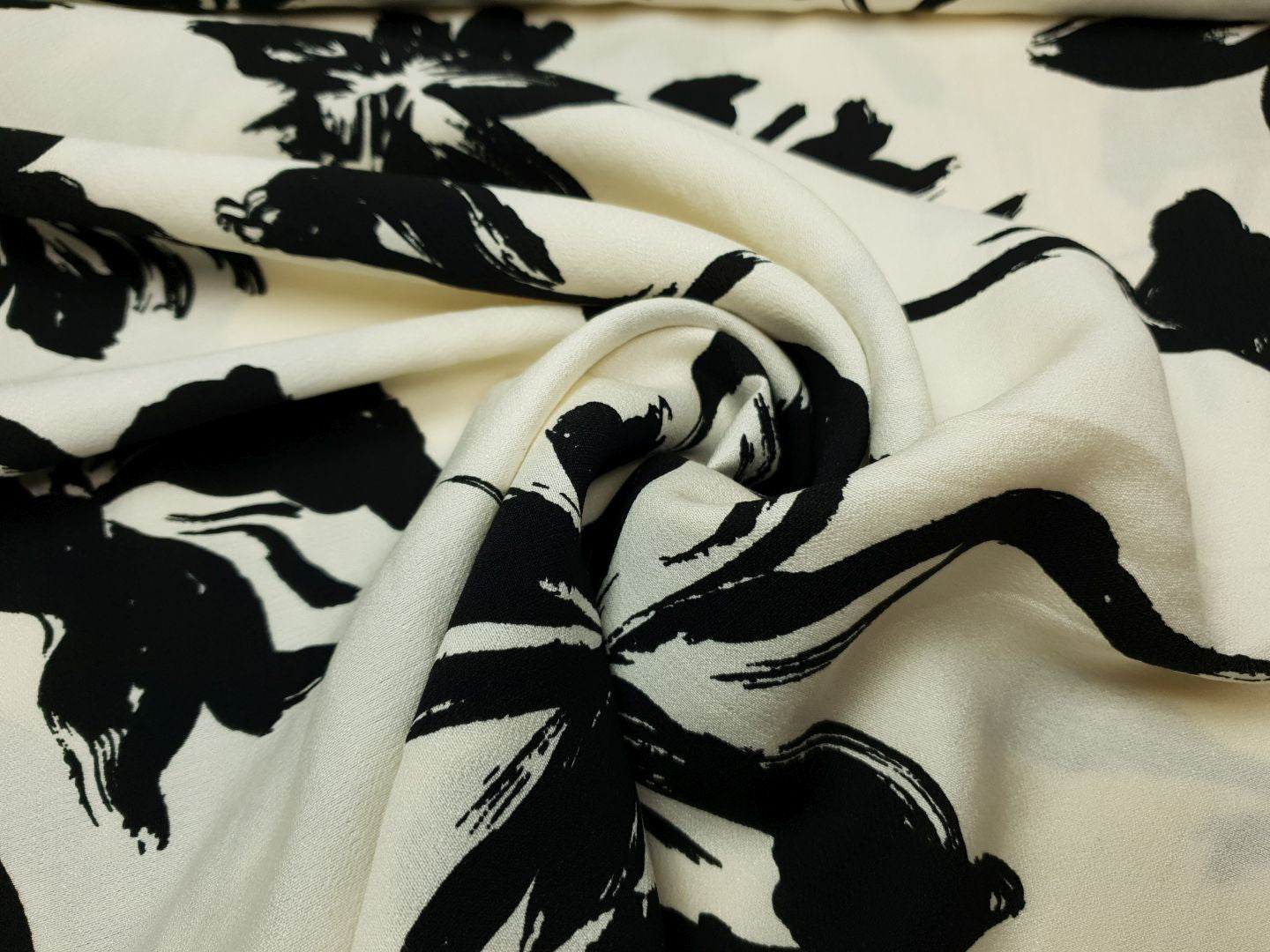 Flower ecru/schwarz