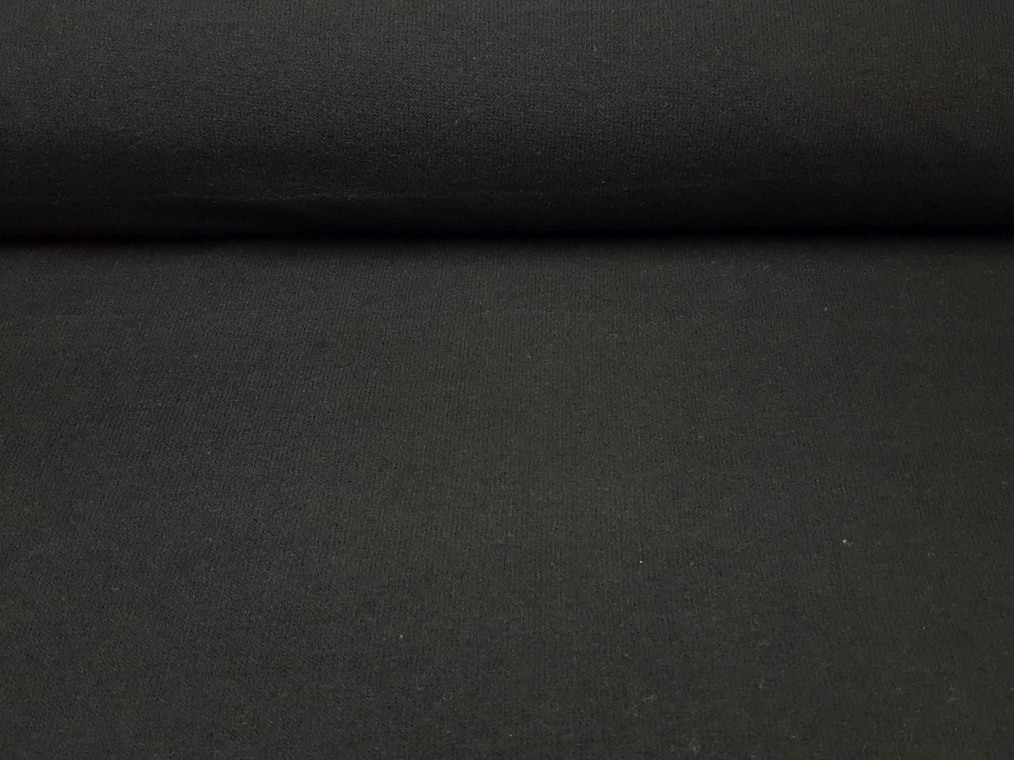 Gillo schwarz