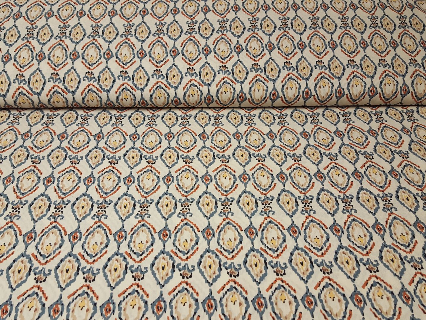 Graphic sand/rost/blaugrau