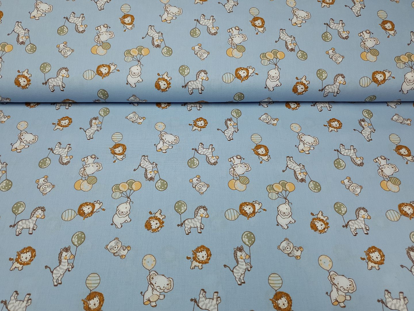 Hello Litte One! hellblau/apricot/beige/grün