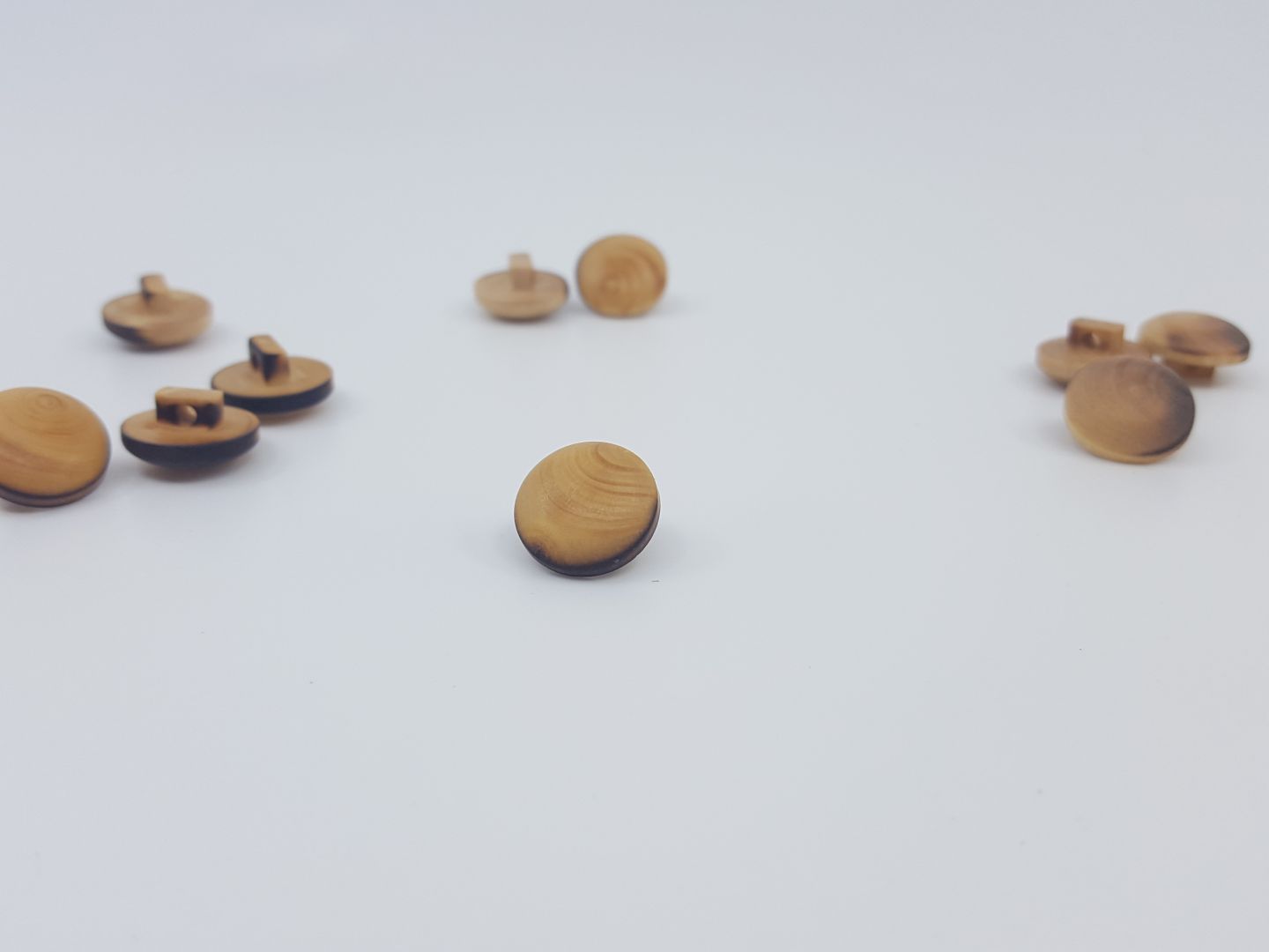Holzknöpfe mit Rand schwarz 30mm