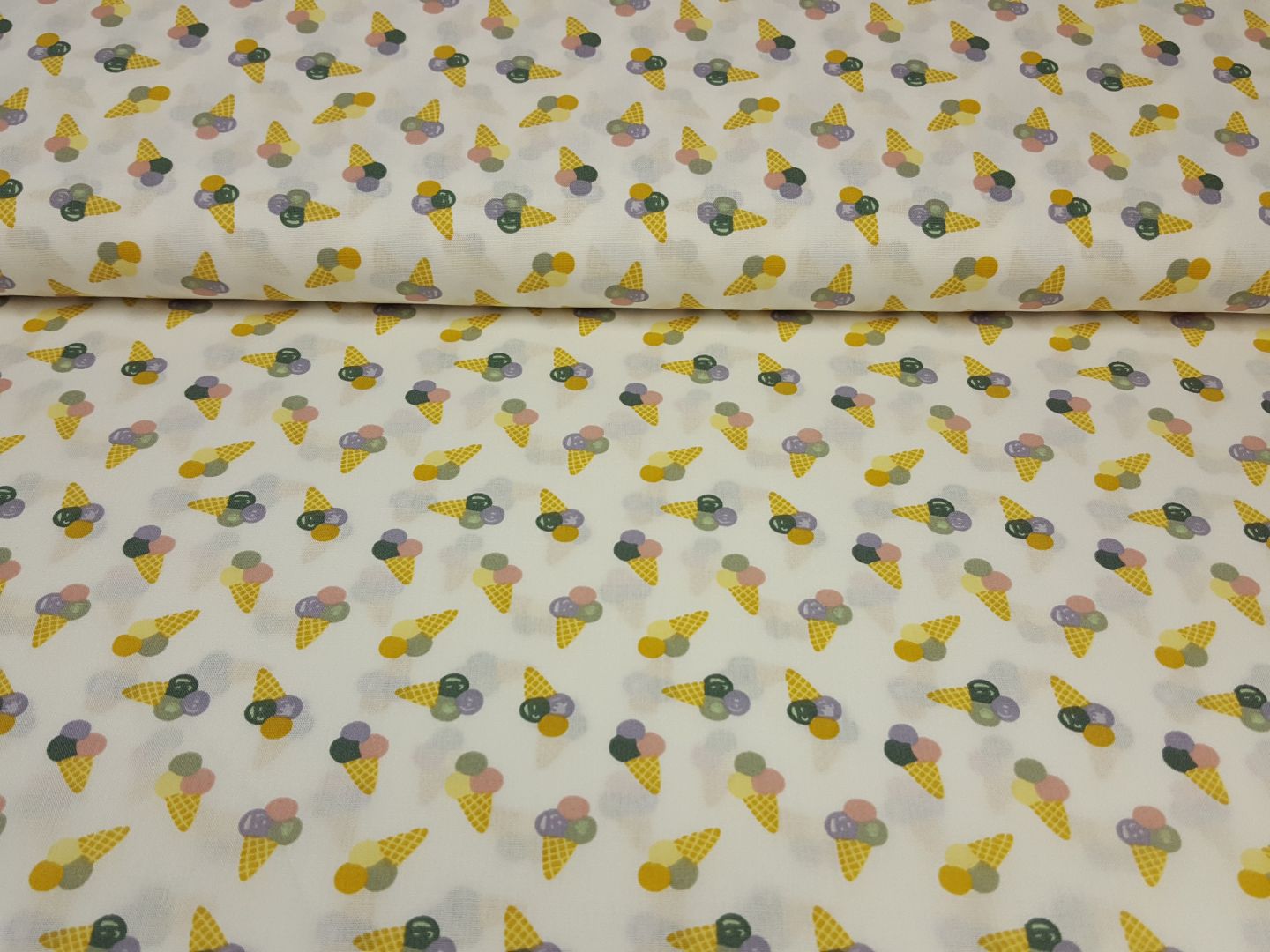 IceCream offwhite/pastell
