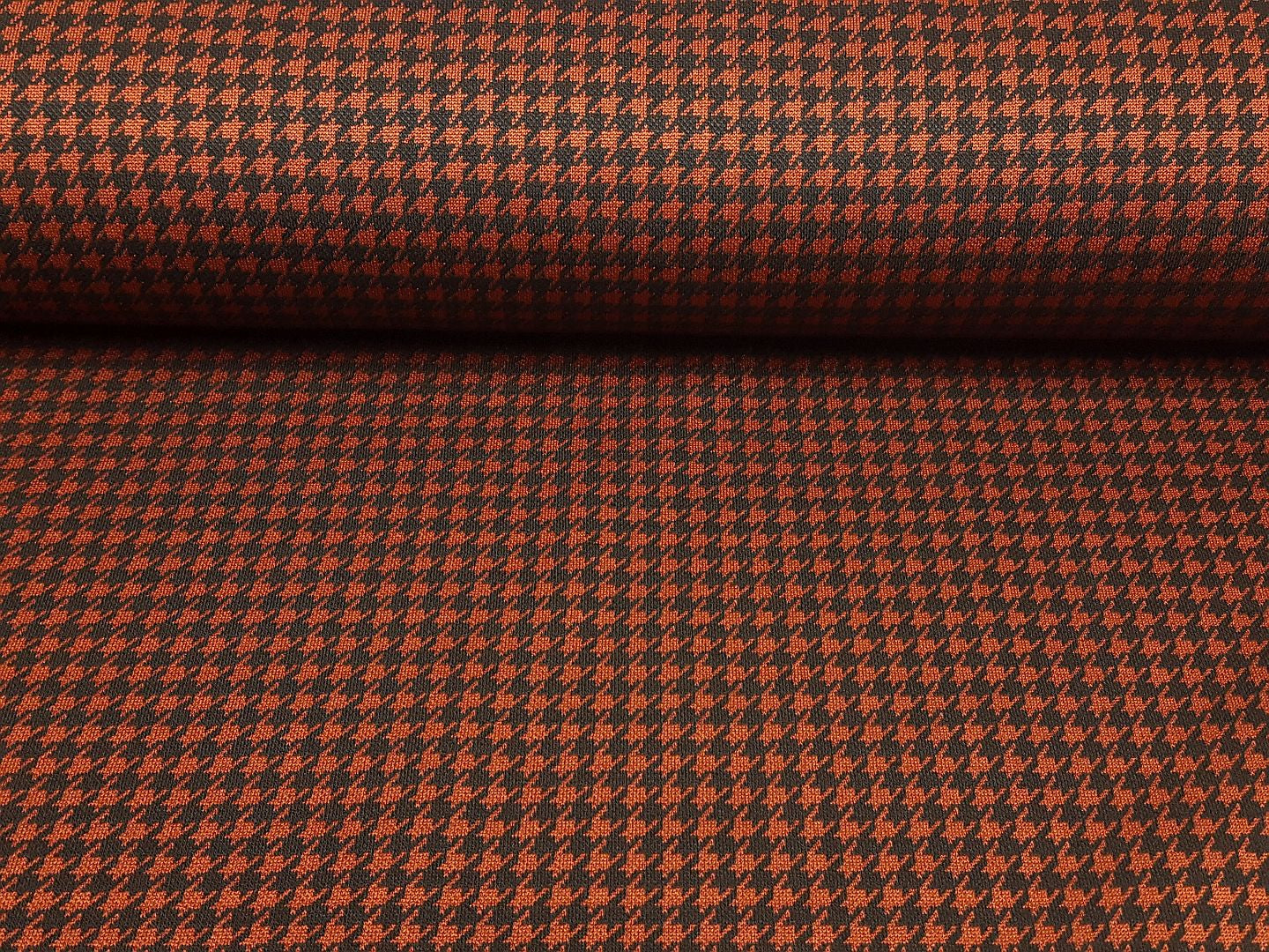 Jacquard rost/schwarz