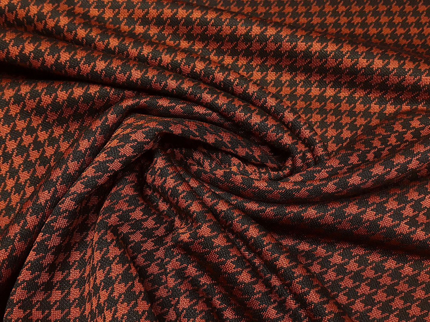 Jacquard rost/schwarz
