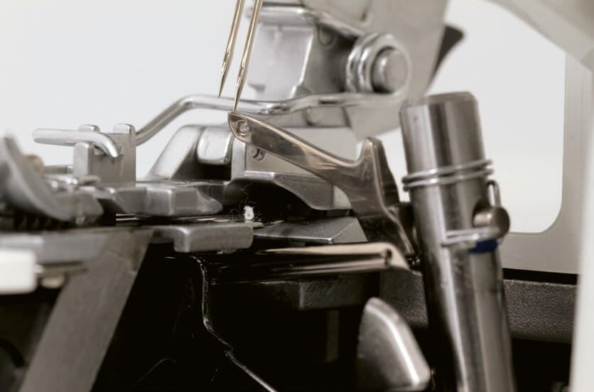 Juki MO-214D Ober und Untergreifer