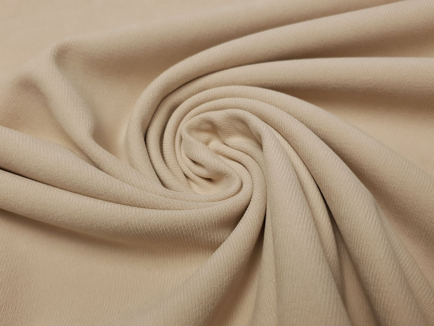 Kira beige