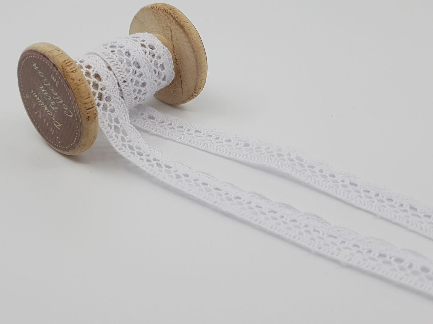 Klöppelspitze Wellen 14mm weiss