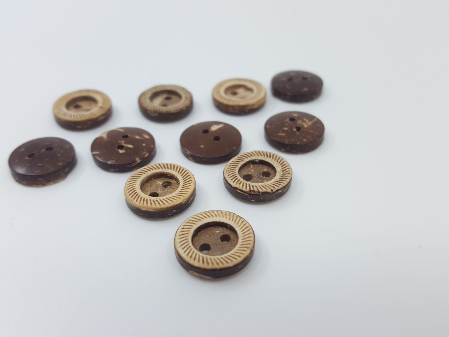 Kokosnuss-Knöpfe dunkelbraun/beige 13mm