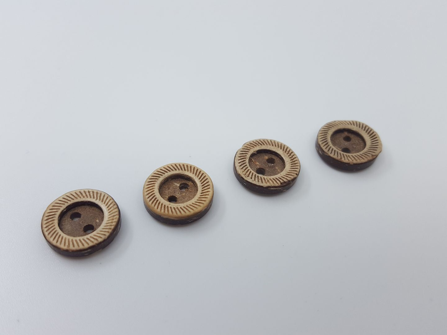 Kokosnuss-Knöpfe dunkelbraun/beige 13mm
