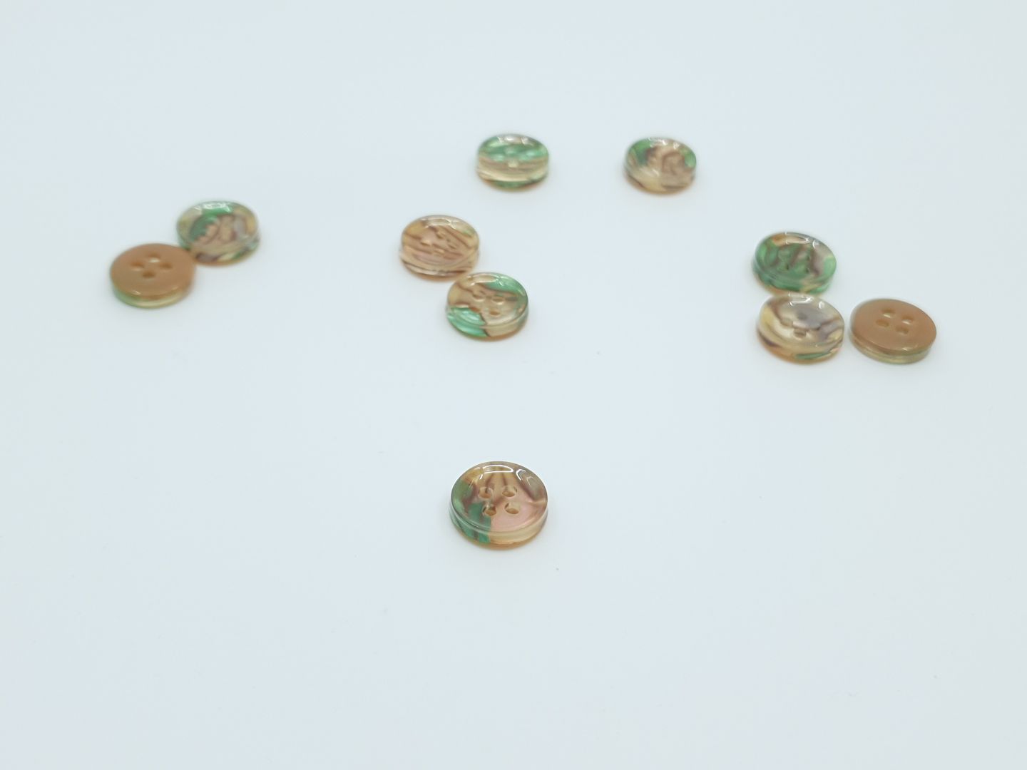 Kunstoffknöpfe 12mm beige/bunt
