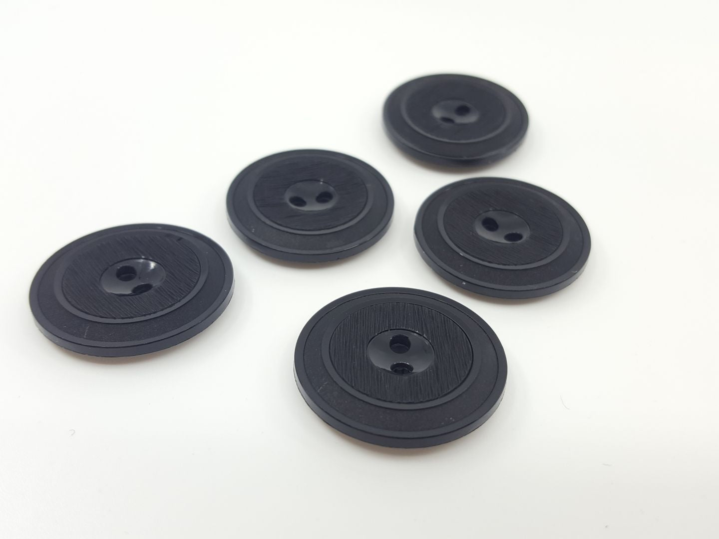 Kunststoffknöpfe mit Rand schwarz 20mm