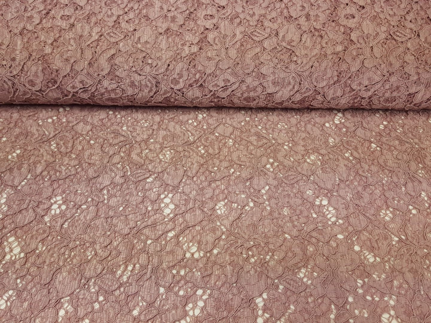 Lace uni altrosa