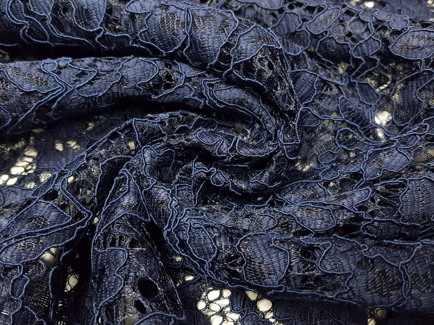 Lace uni marine