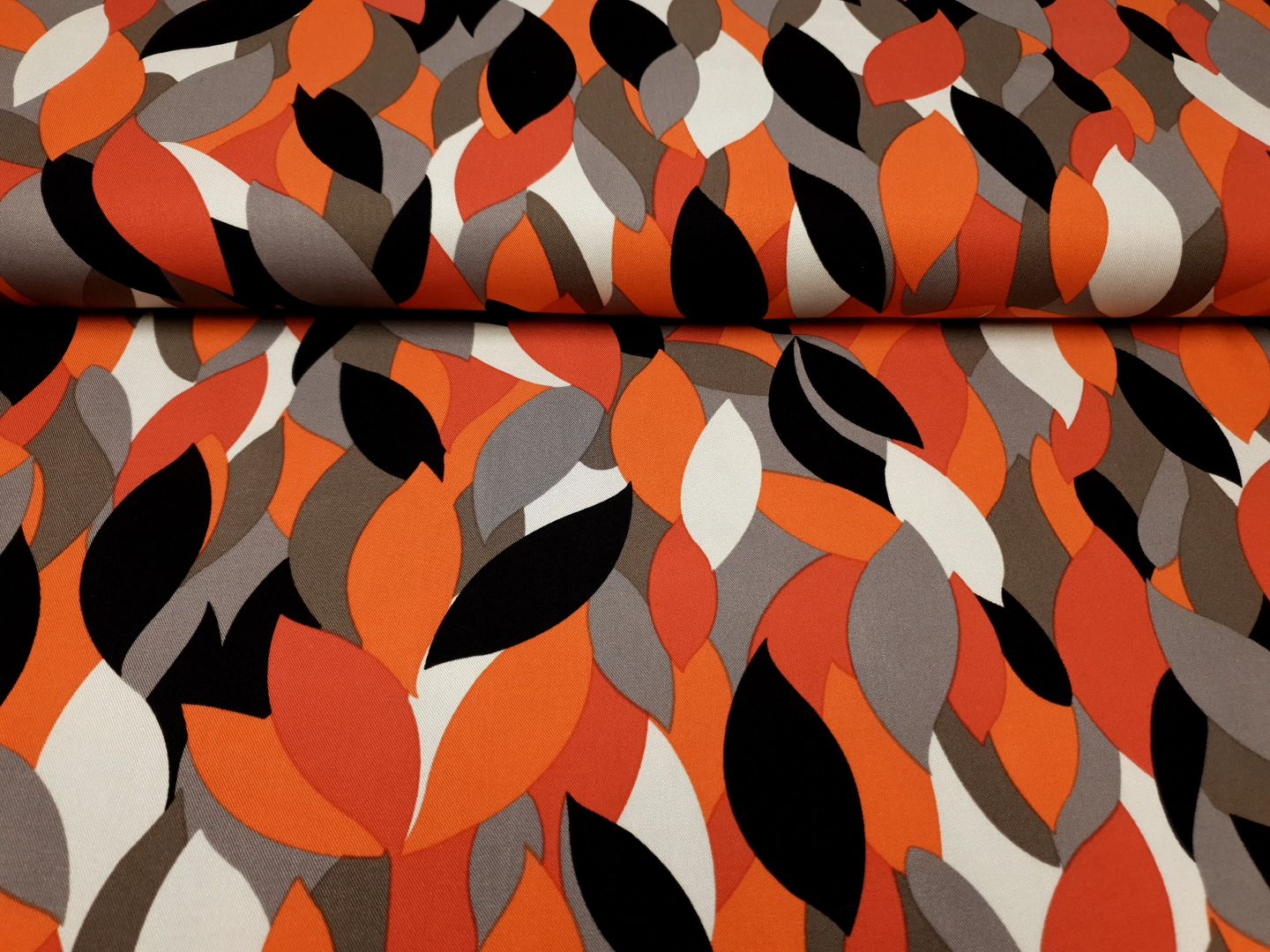 Leaves grau/rot/orange/schwarz