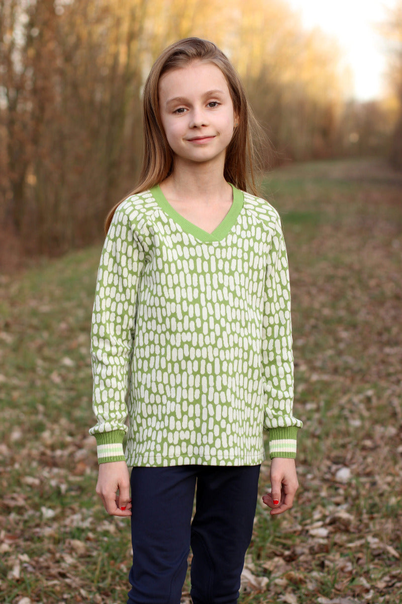 Papierschnittmuster Pullover Vicky Kinder von Fadenkäfer