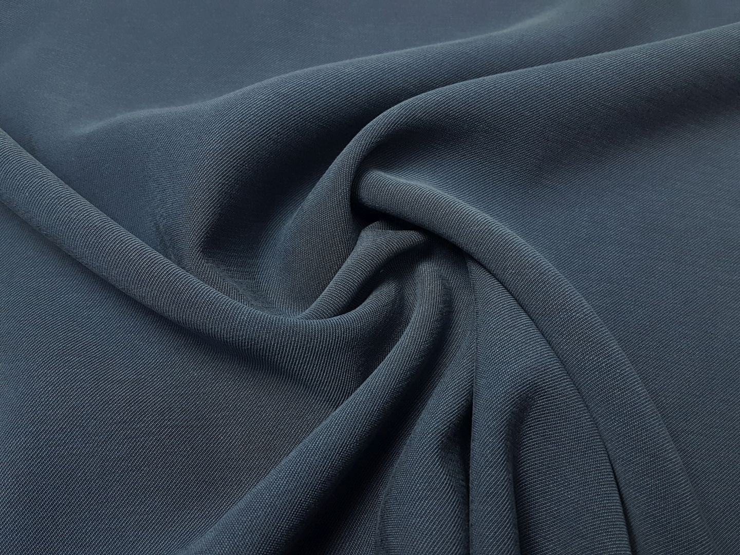 Lola graublau