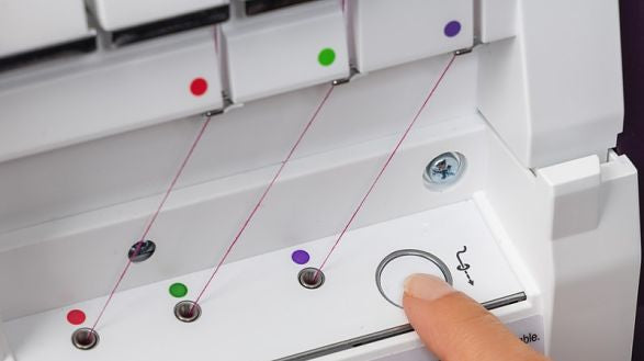 Pfaff Admire Air 7000 Coverlock