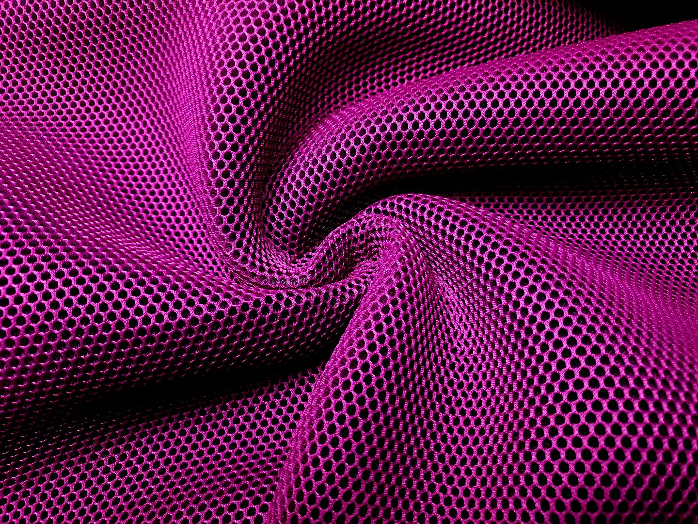 Mesh fuchsia