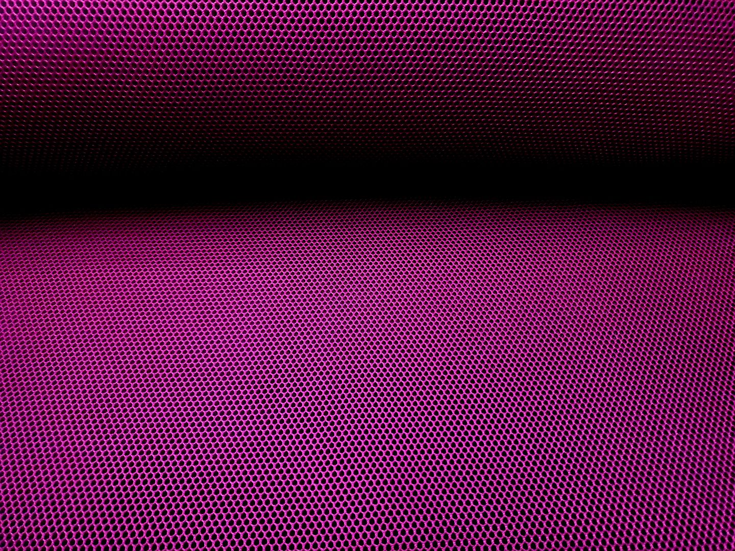 Mesh fuchsia