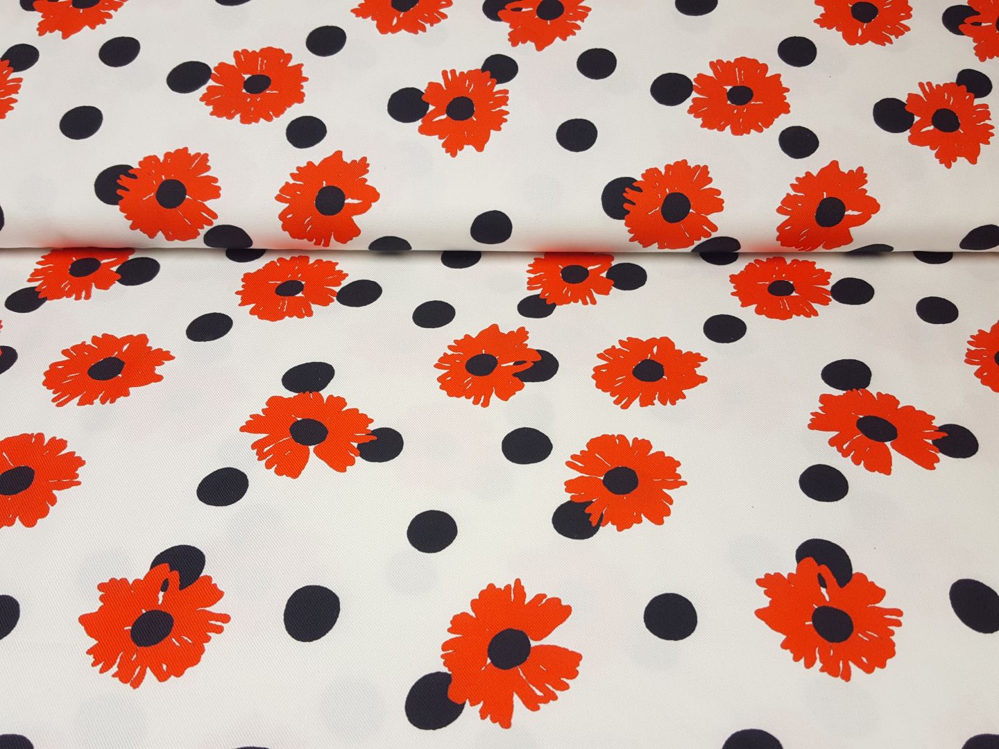Monika offwhite/rot/schwarz