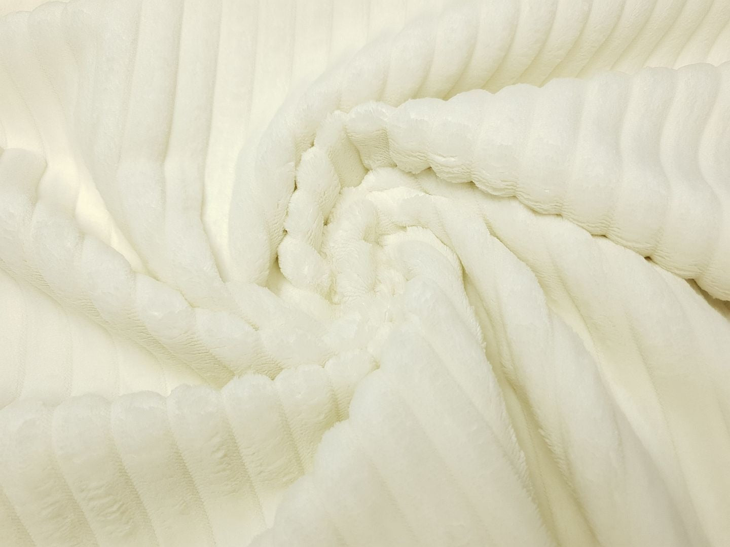 Montevideo offwhite