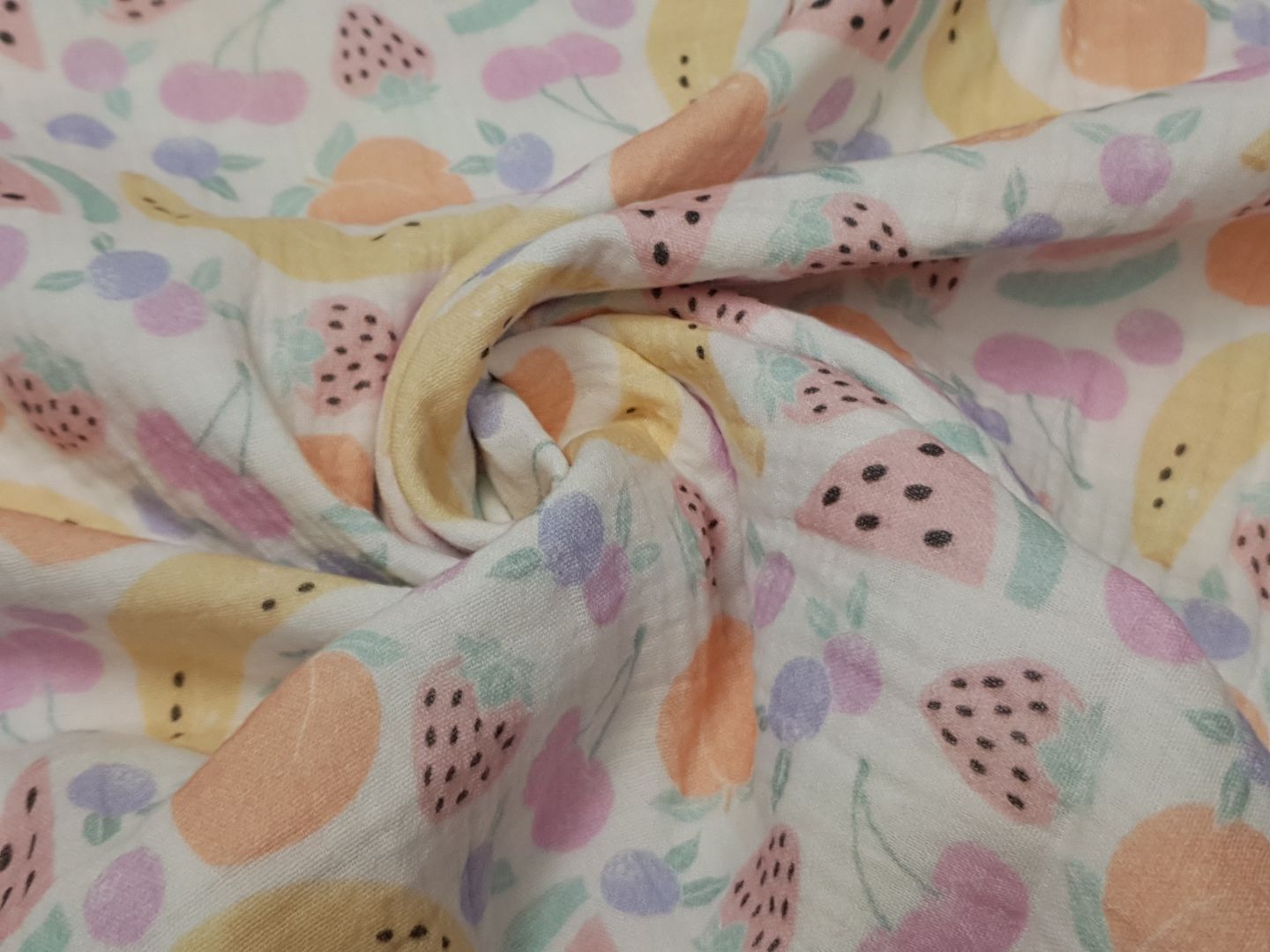 Muslin-Double Gaze Pastell Früchte offwhite/bunt