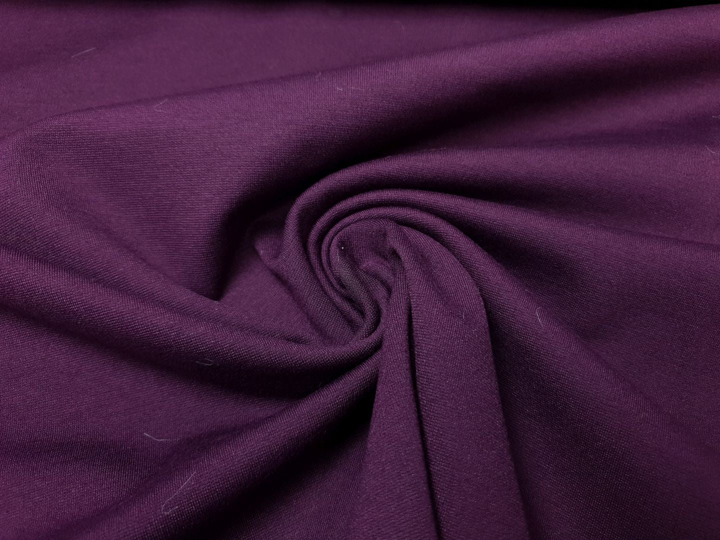 Nina aubergine